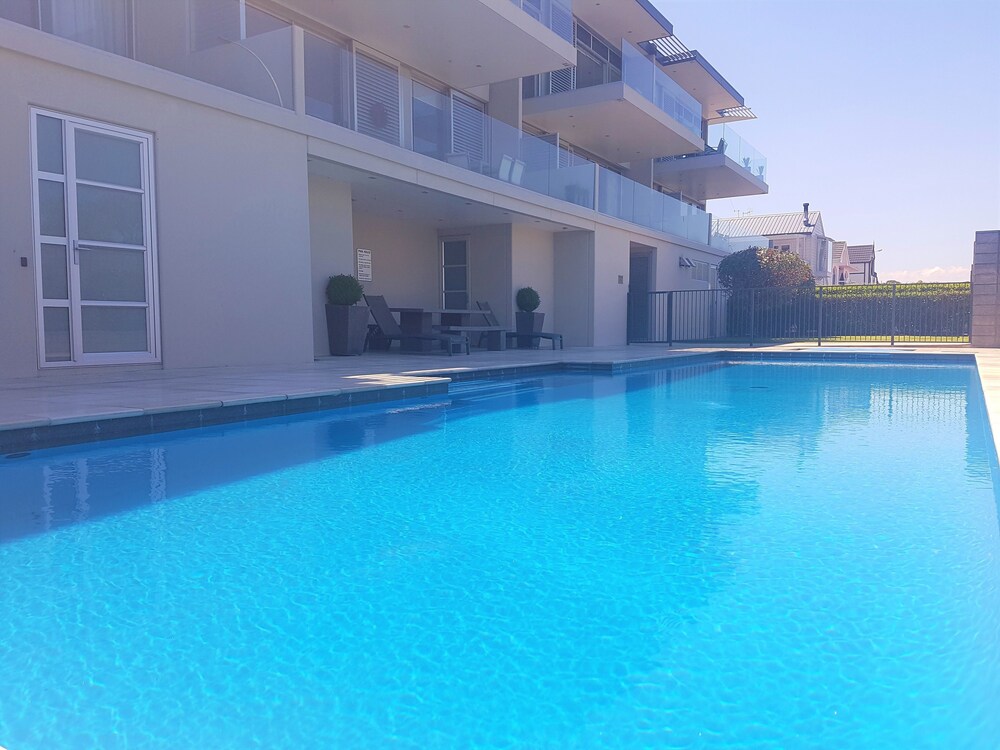 One Ten Apartment 8 — 4-Star Luxury Hotel in Taupo, New Zealand