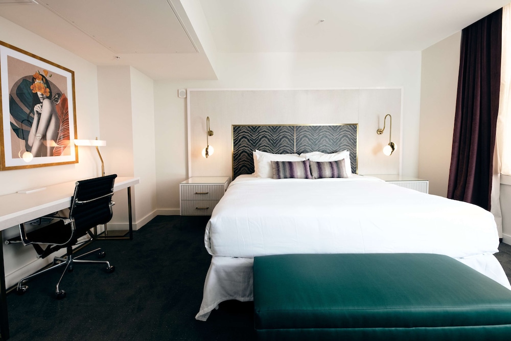 The Kelly Birmingham Tapestry Collection By Hilton - photo 21