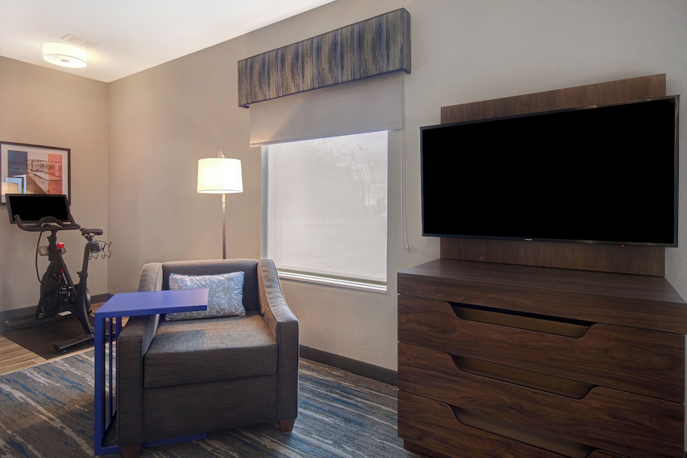 Hampton Inn & Suites Dayton Vandalia - photo 11
