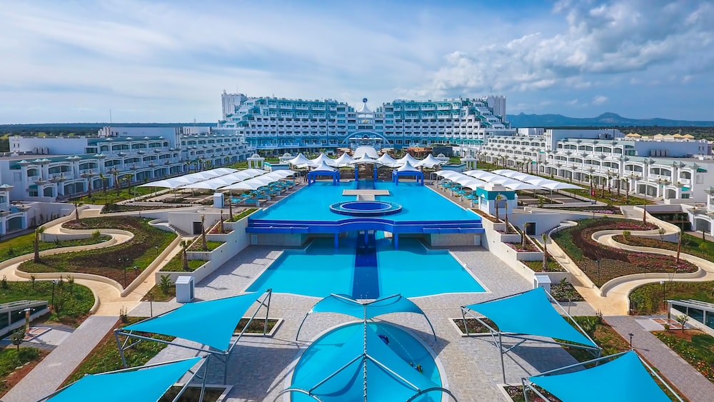 Limak Cyprus Deluxe Hotel All Inclusive — Famagusta