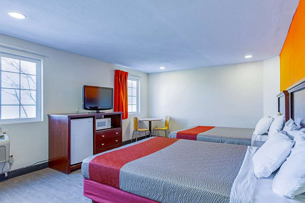Motel6 Pendleton OR West - photo 13