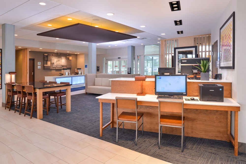 Holiday Inn Express & Suites Alachua Gainesville Area by IHG - photo 78