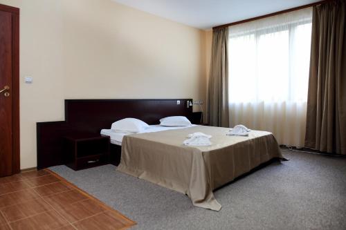 Hotel Complex Chayka — Vratsa — photo 2