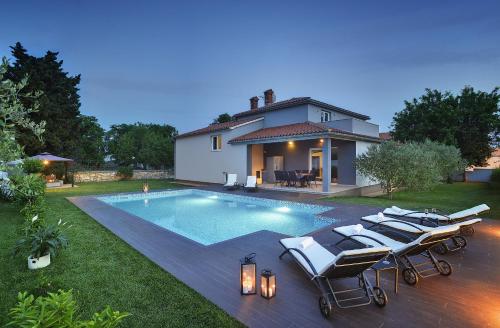 Villa Entini — 4-Star Luxury Hotel in Medulin, Croatia