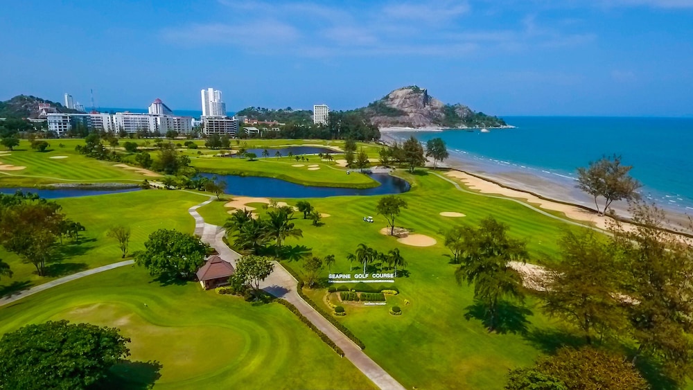 Seapine Beach Golf and Resort Hua Hin — hotel in Hua Hin