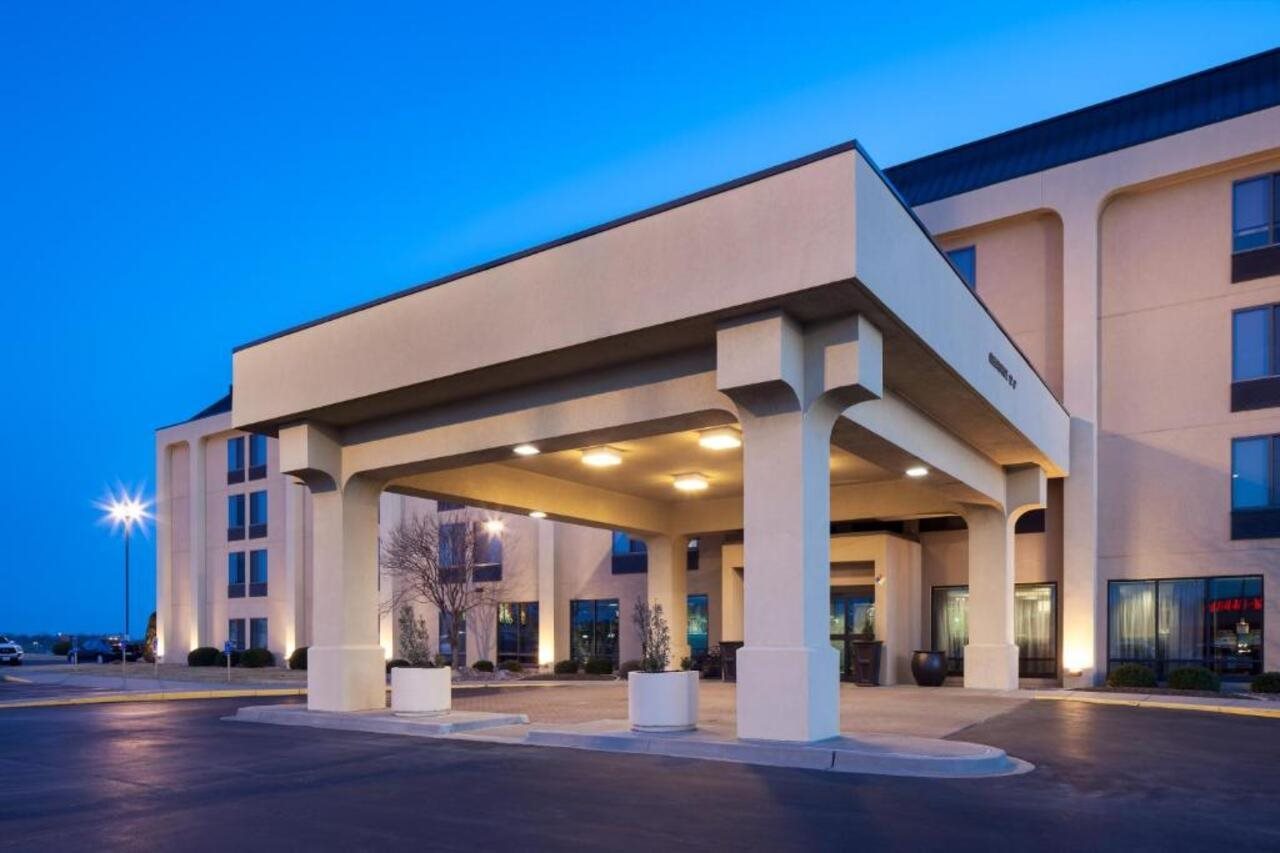 Hampton Inn Kansas City Liberty - photo 2
