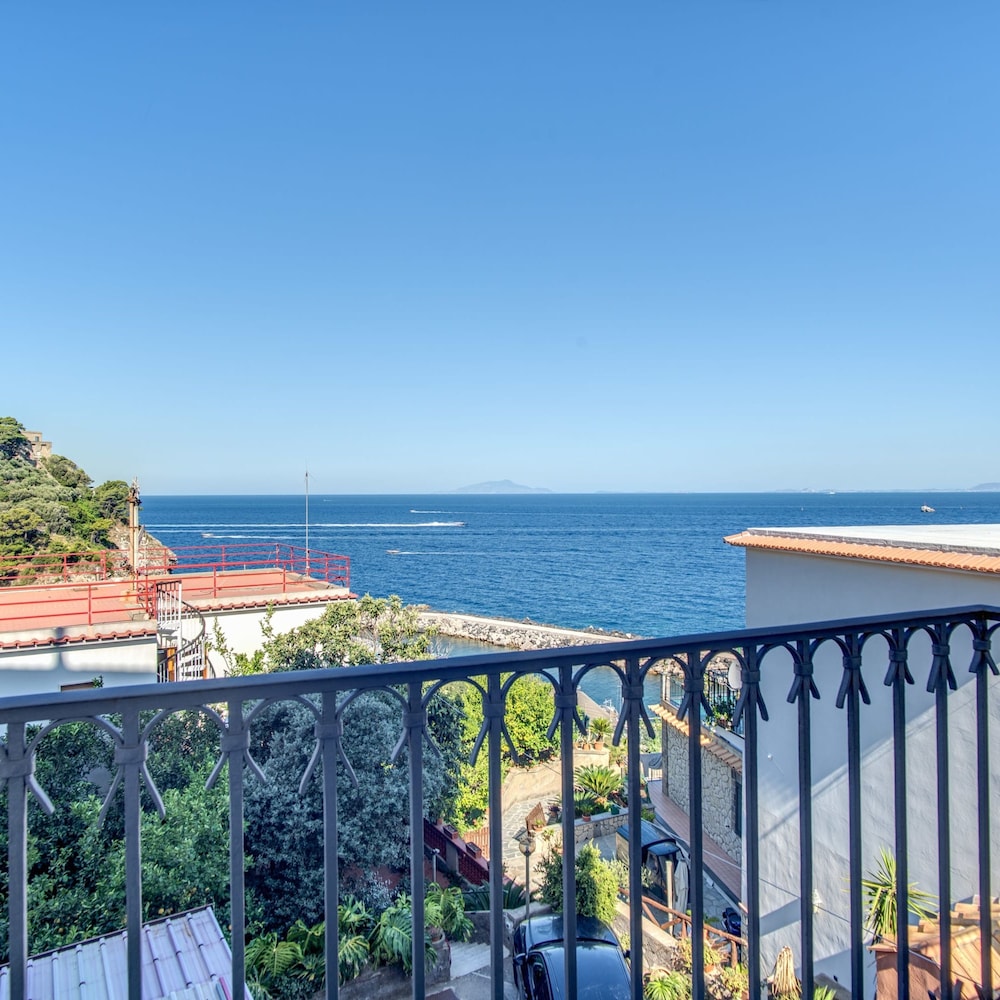 Casa Sant Antonio by the Sea — 4-Star Luxury Hotel in Massa Lubrense, Italy