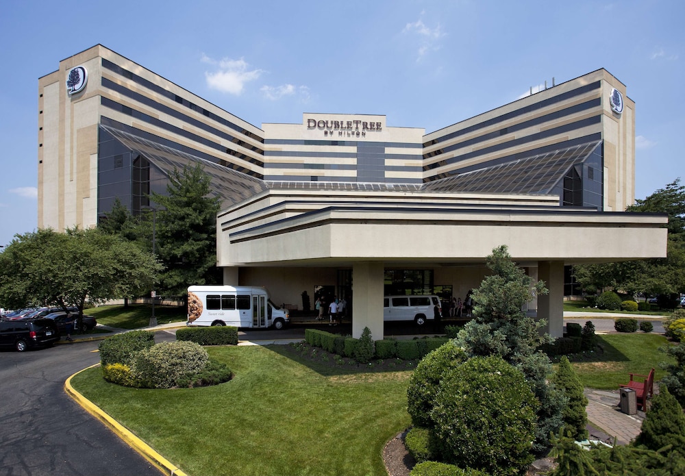 DoubleTree by Hilton Hotel Newark Airport - photo 82