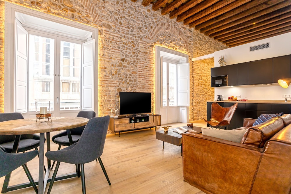 Genteel Home Plaza de España Cádiz — 4-Star Luxury Hotel in Cadiz, Spain