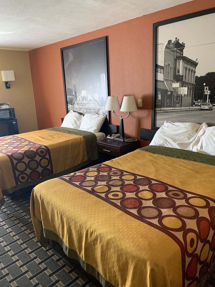 Hotel 7 Inn Anna - photo 2