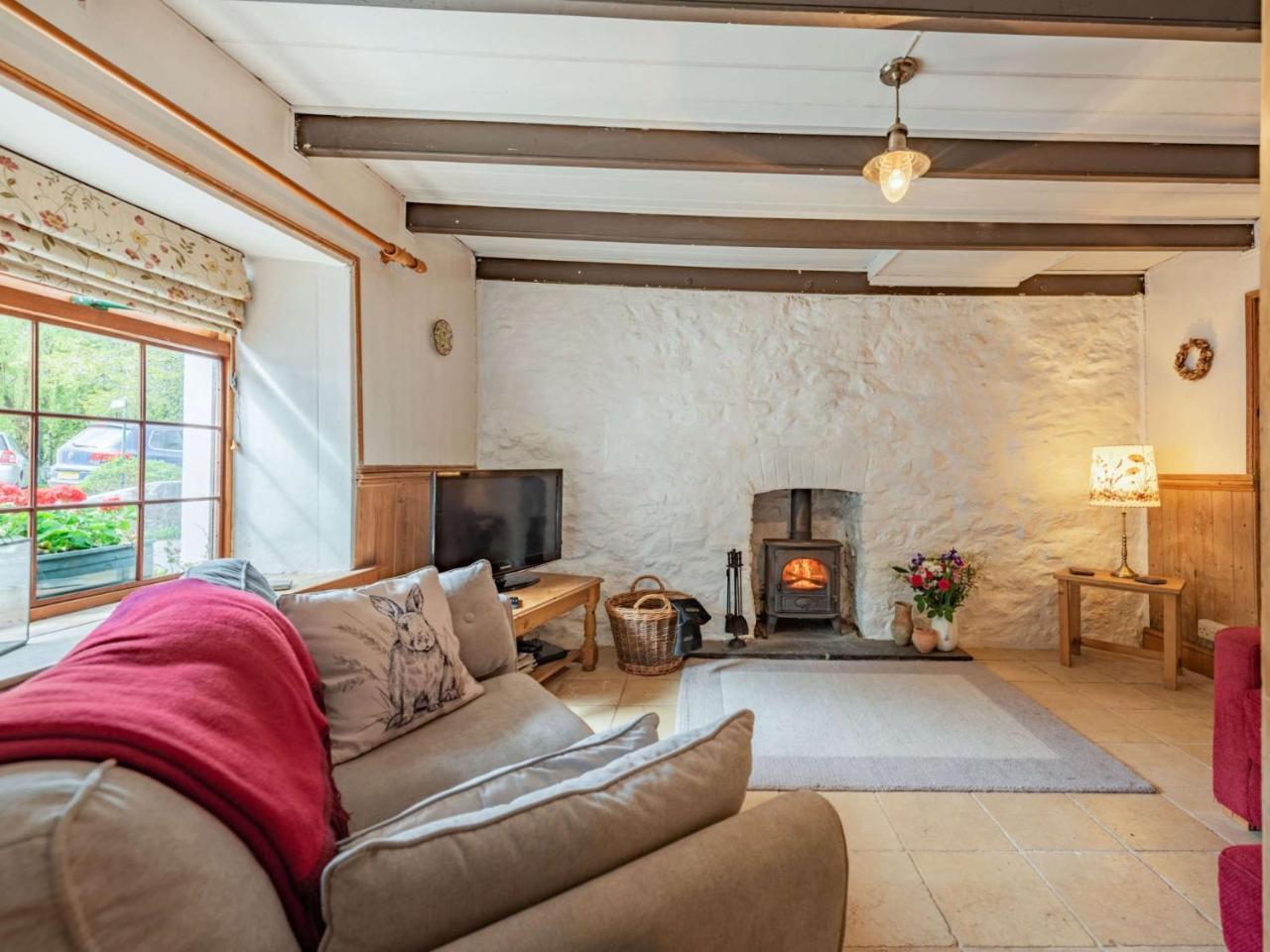 2 Bed in Llangwm FB310 — Llangwm — photo 2