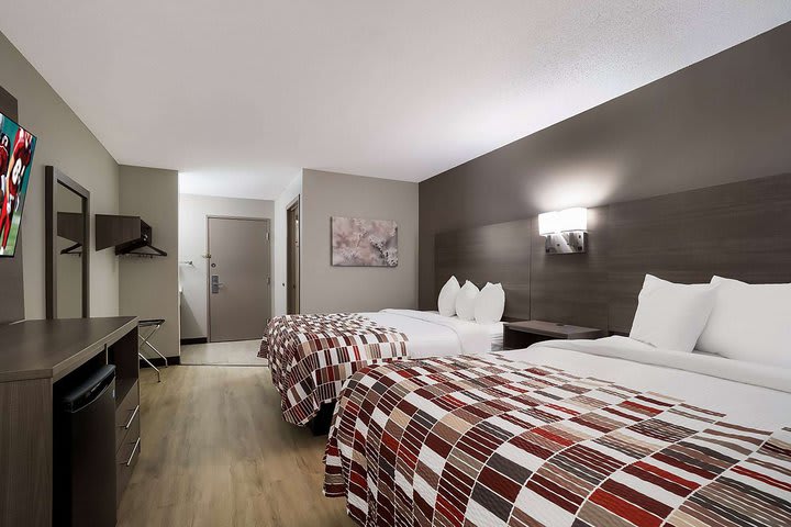 Super 8 by Wyndham Marston - photo 41