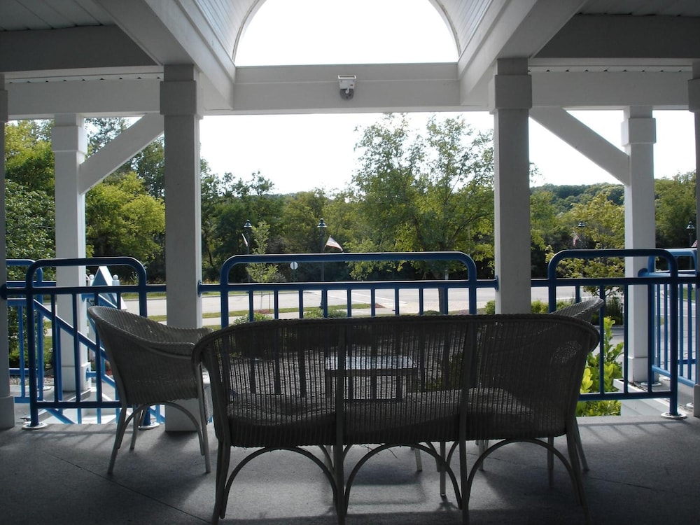 Fontana Village Inn - photo 18