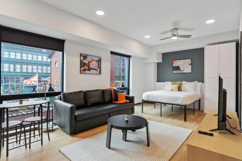 CozySuites on Mass with garage parking #12 — 4-Star Luxury Hotel in Indianapolis, United States