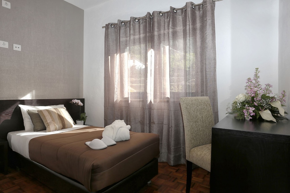 Douro House — 4-Star Luxury Hotel in Tabuaco, Portugal