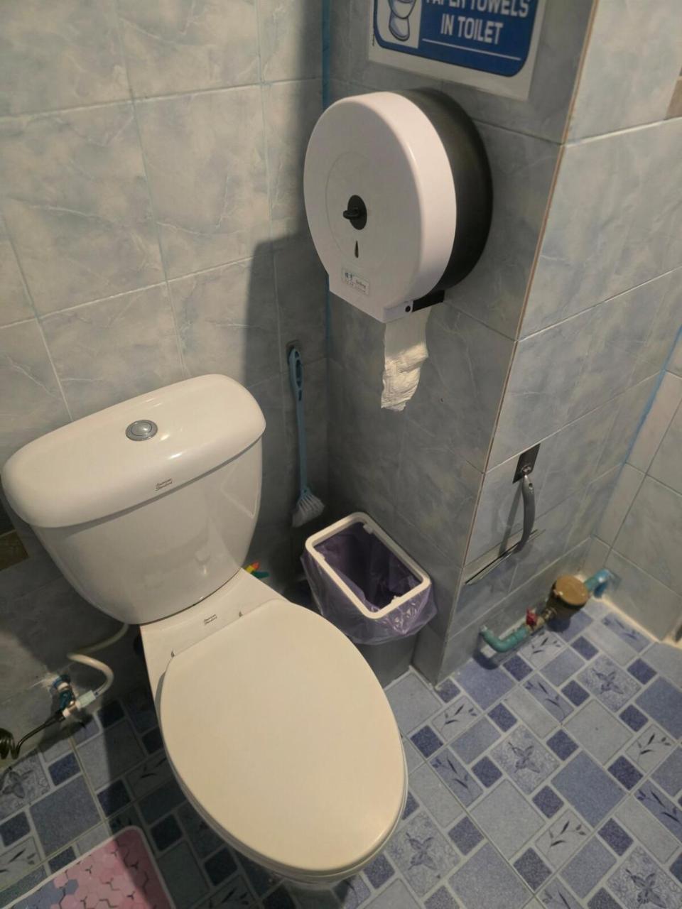 Beautiful Studio 107 Apartment with nice living room with WiFi