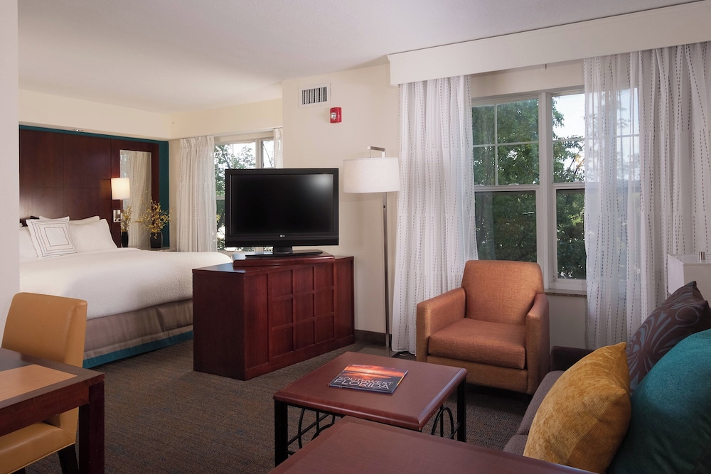 Residence Inn by Marriott Fort Myers Sanibel - photo 10