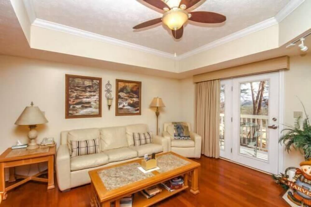 1501 Golf View Towers Southern Comfort - photo 19