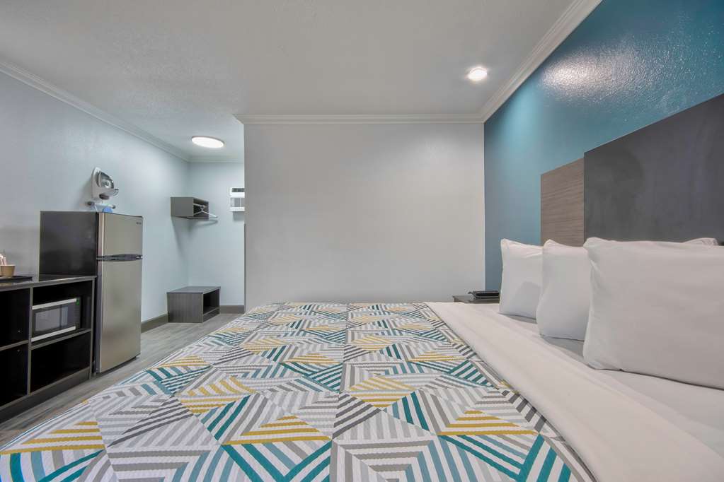 Studio 6 Suites San Bernardino CA - photo 11