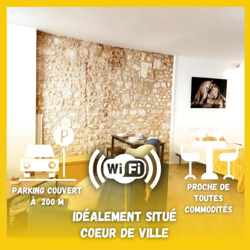 Studio Cosy Dans Le Centre Historique Wifi in Angouleme, France