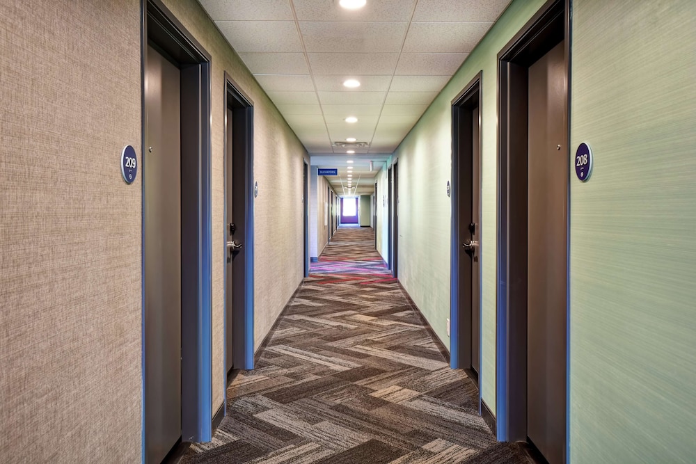 Tru by Hilton Wytheville - photo 2