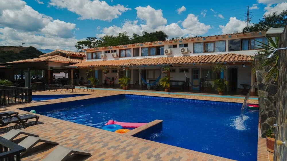 Hotel Bosque Blue — San Jeronimo — photo 2