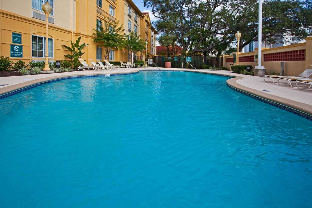 La Quinta Inn & Suites by Wyndham USF - photo 11