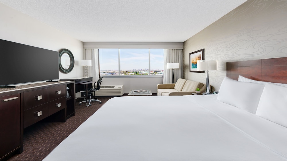Crowne Plaza Phoenix Airport PHX by IHG - photo 19