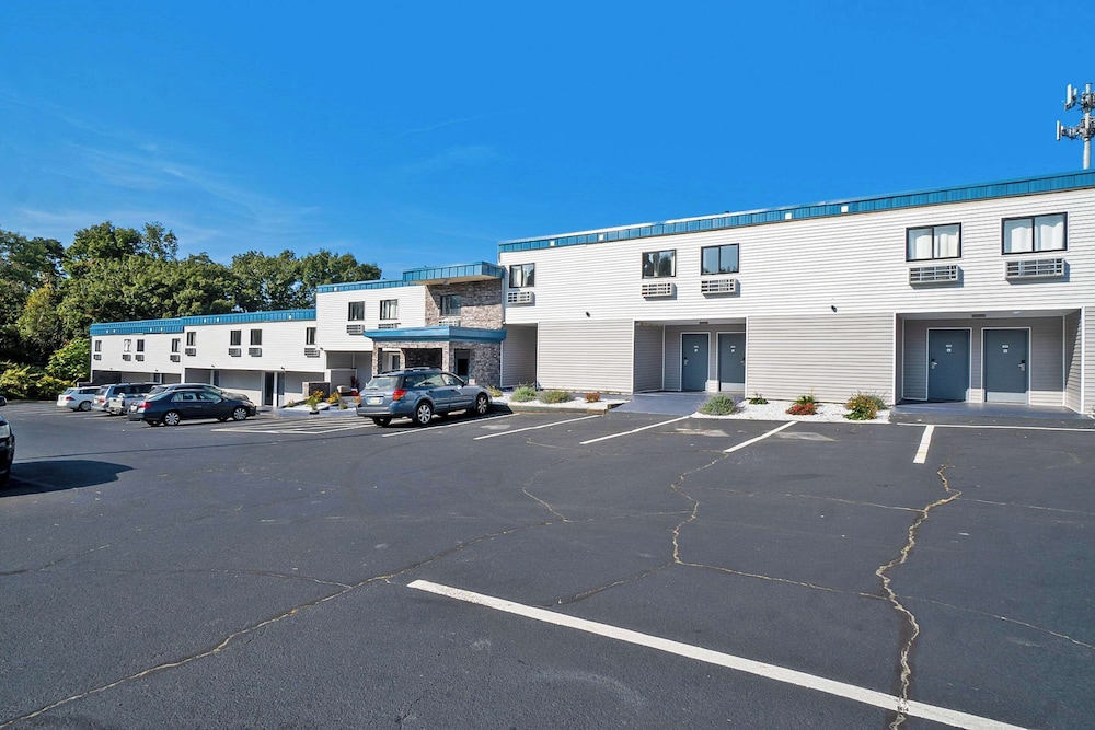 Days Inn by Wyndham Moosic - photo 29