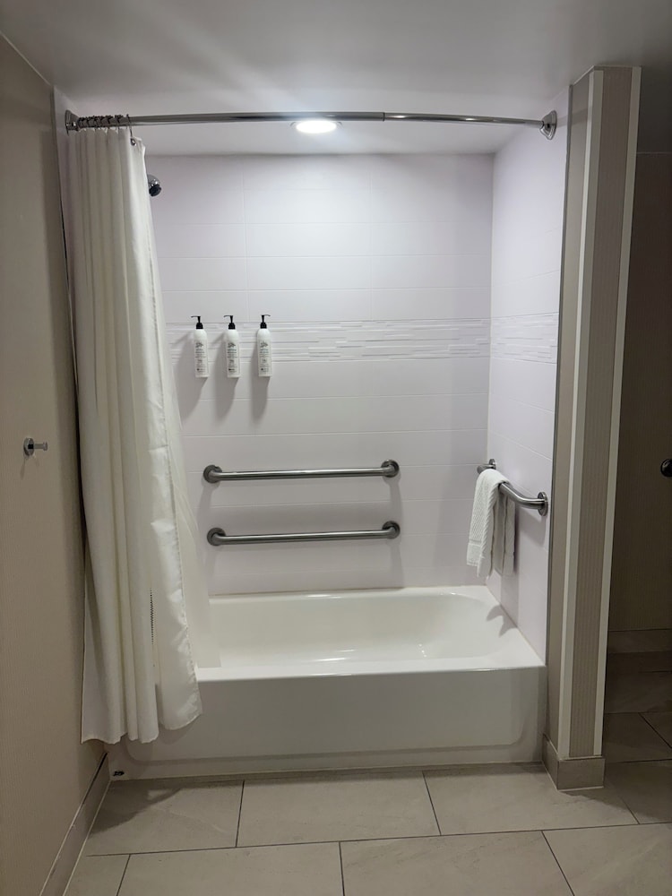 Delta Hotels by Marriott Indianapolis Airport - photo 19
