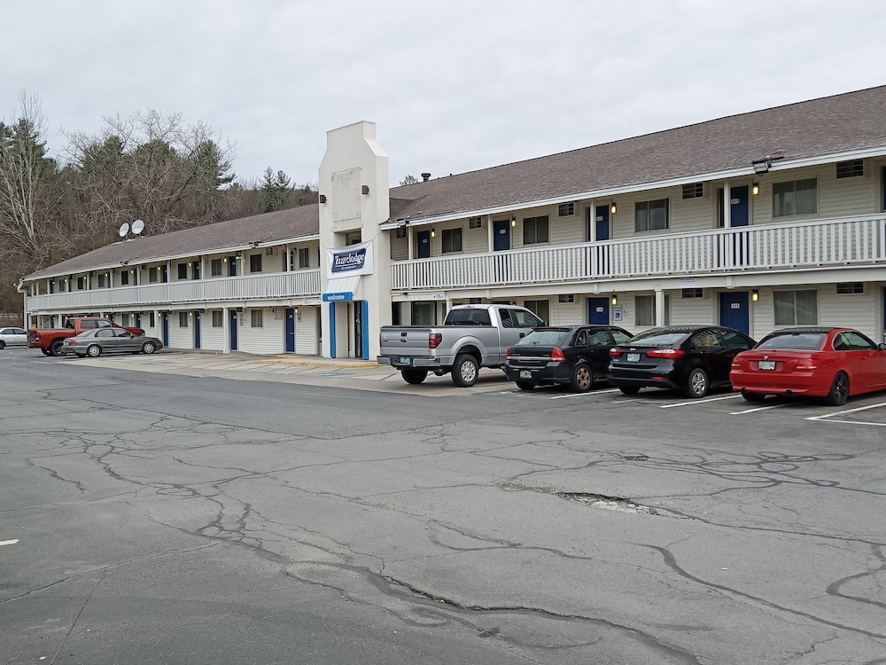 Travelodge By Wyndham Brattleboro Vt - photo 21