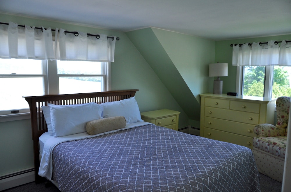 The Inn at Glenora Wine Cellars - photo 14