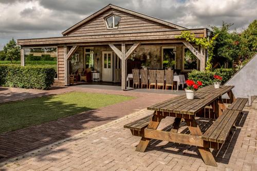 Gasthoeve De Drie Eiken - carbon neutral hotel in Venray
