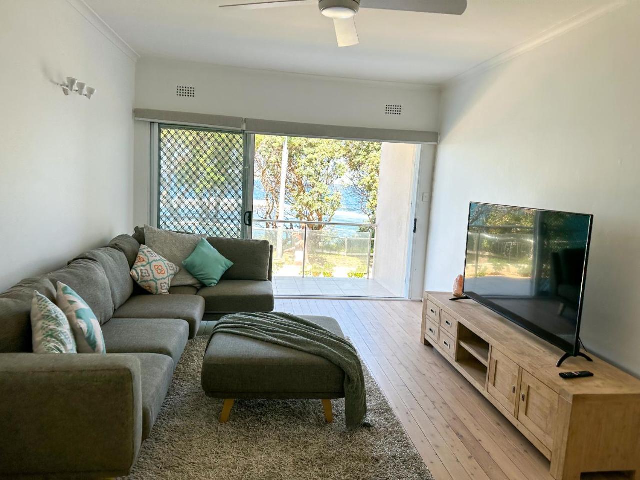 Esplanade Bliss — 4-Star Luxury Hotel in Cronulla, Australia