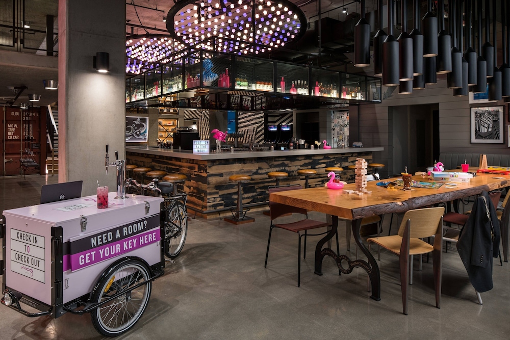 Moxy San Diego Downtown Gaslamp Quarter - photo 27