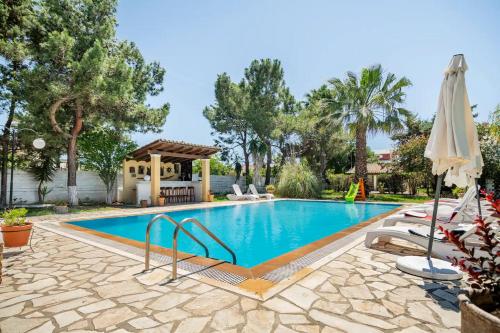 St. George Villa — 4-Star Luxury Hotel in Agios Georgios, Greece