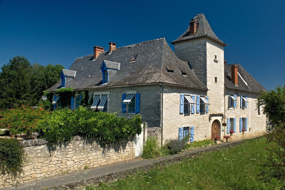 Le Prieure - carbon neutral hotel in Souillac