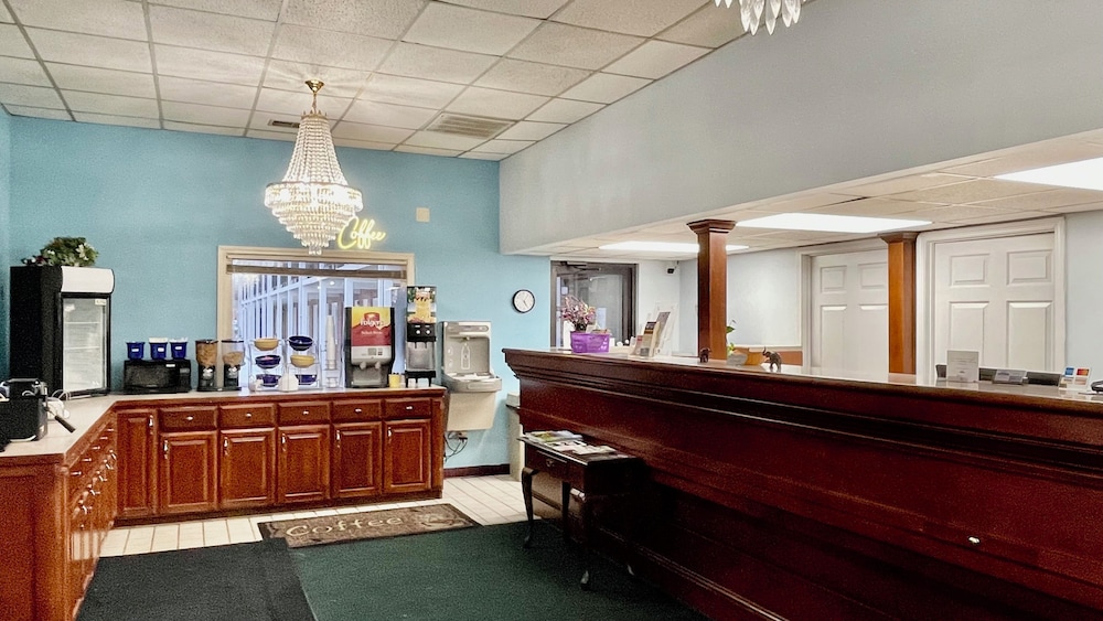 Hamilton Inn Jonesville NC - photo 3