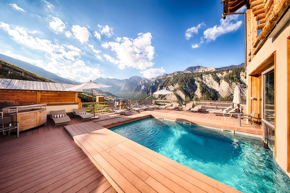 Hotel & Spa L'Alta Peyra — 4-Star Luxury Hotel in Saint-Verand, France