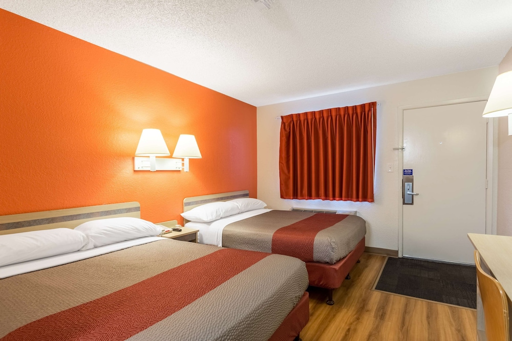 Motel6 Albuquerque NM South Airport - photo 9