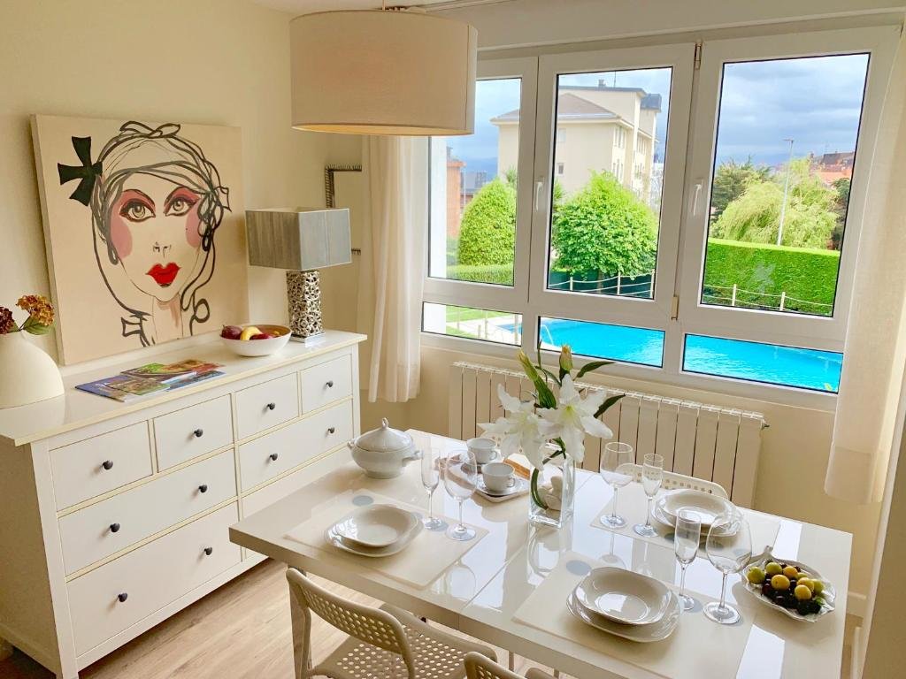 Apartamento Valdenoja Playa Sardinero — 4-Star Luxury Hotel in Santander, Spain