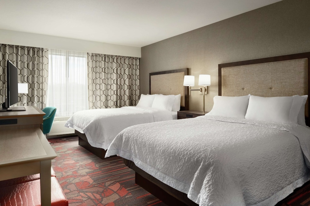 Hampton Inn & Suites St. Louis Alton - photo 11