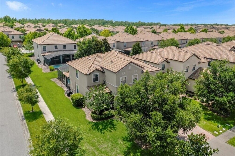 5 bedroom home Champions Gate Resort - featured photo