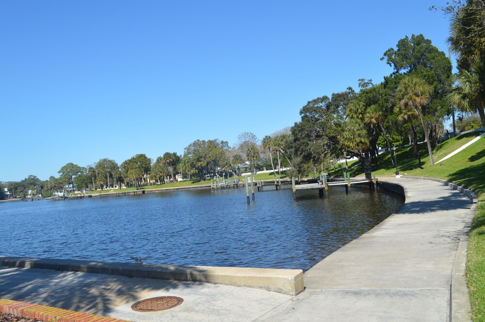 Tarpon Inn - photo 61