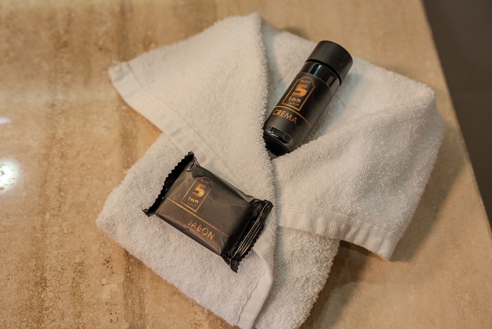 Hotel 5 Inn Select in Leon De Los Aldama, Mexico