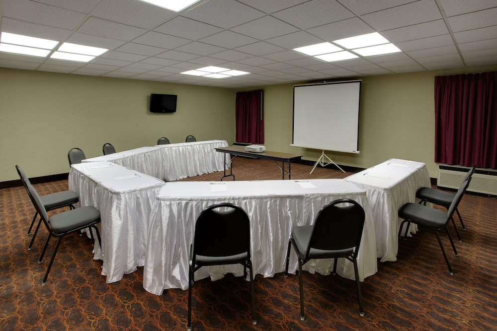 Hampton Inn Huntington Barboursville - photo 26