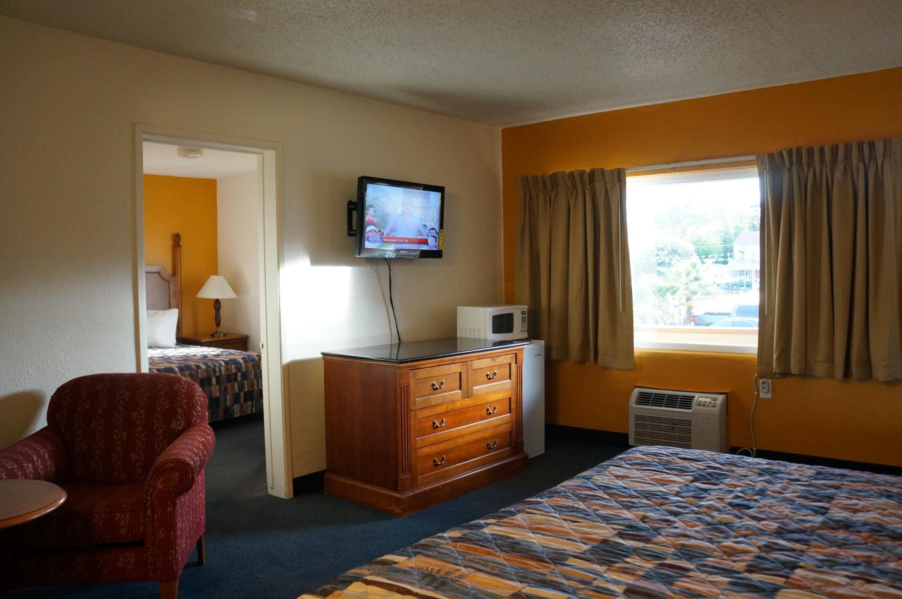 Classic Inn Red Bluff - photo 28