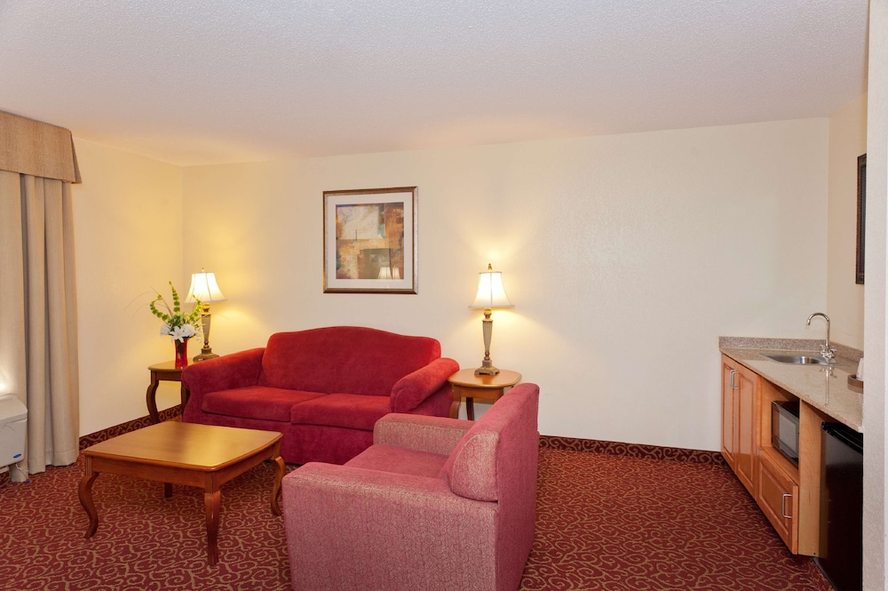 Hampton Inn & Suites McComb - photo 30