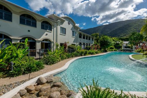 Privately Managed Apartments in Mango Resort Palm Cove in Palm Cove, Australia