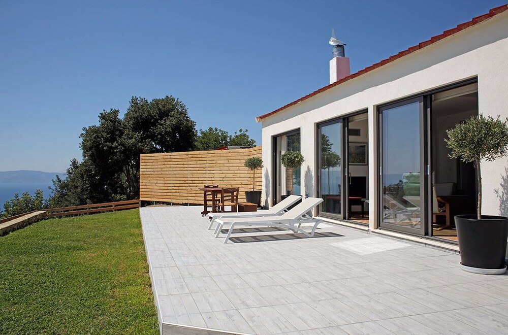 Skala Villa — 4-Star Luxury Hotel in Kefalonia, Greece